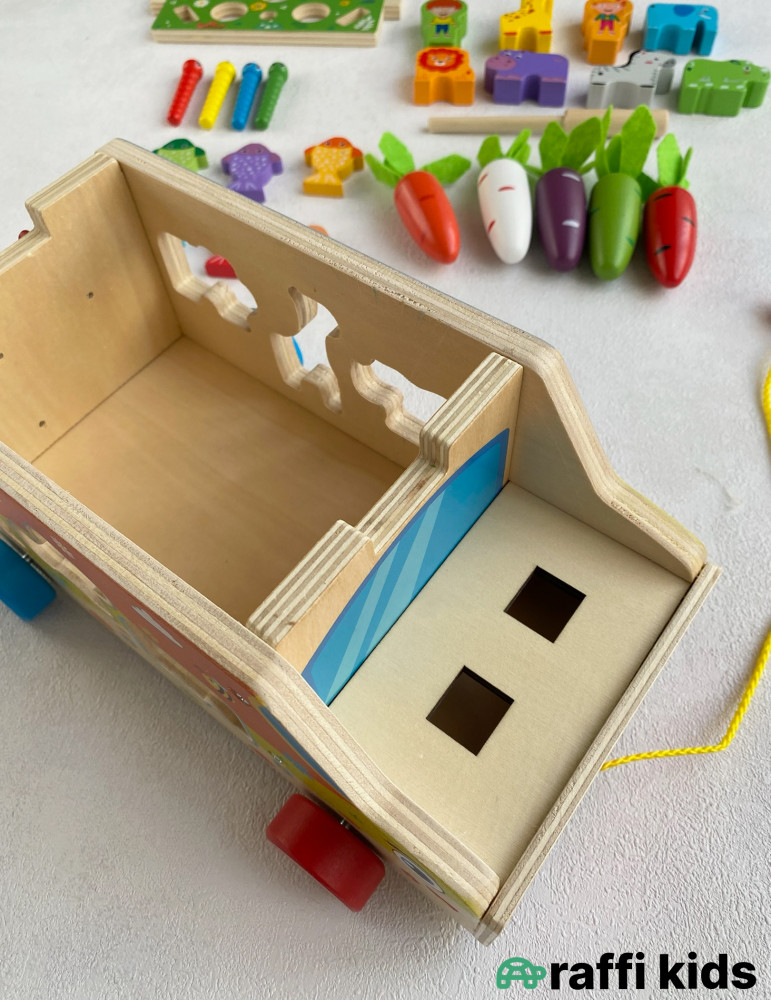 Taxta fermer maşını kök və balıqlarla|Raffi Kids