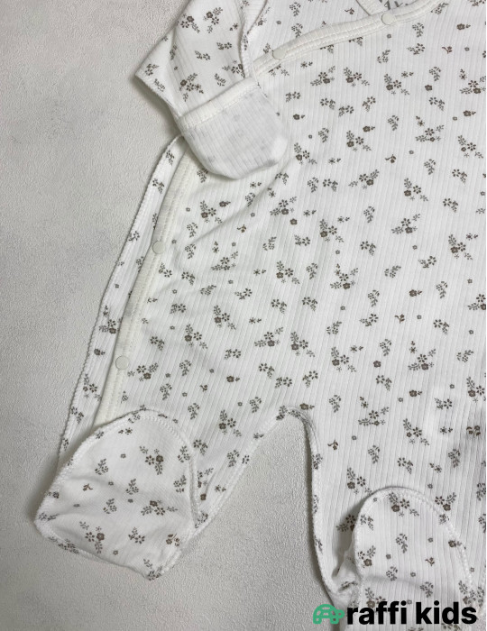 Çöl Tikişli Körpə Tulumu – Çiçək Naxışlı | Raffi Kids